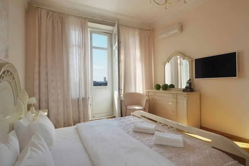 Апартаменты Люкс с Балконом и Джакузи: фото 6