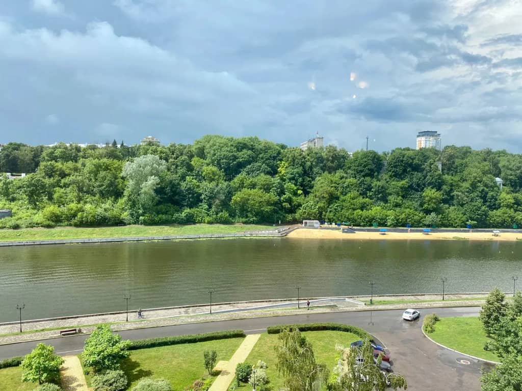 Квартира  уютная двухкомнатная в центре города.: фото 4