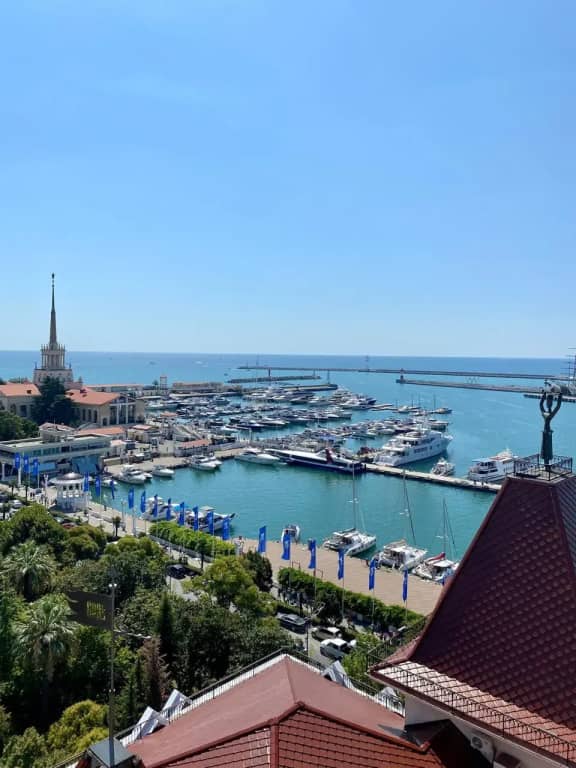 Апартаменты в центре города на берегу моря: фото 4