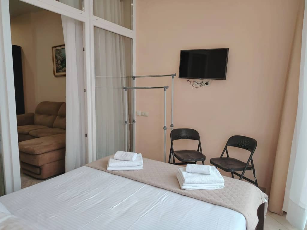 Квартира на первой береговой линии с закрытой территорией со своим уличным балкончиком: фото 5