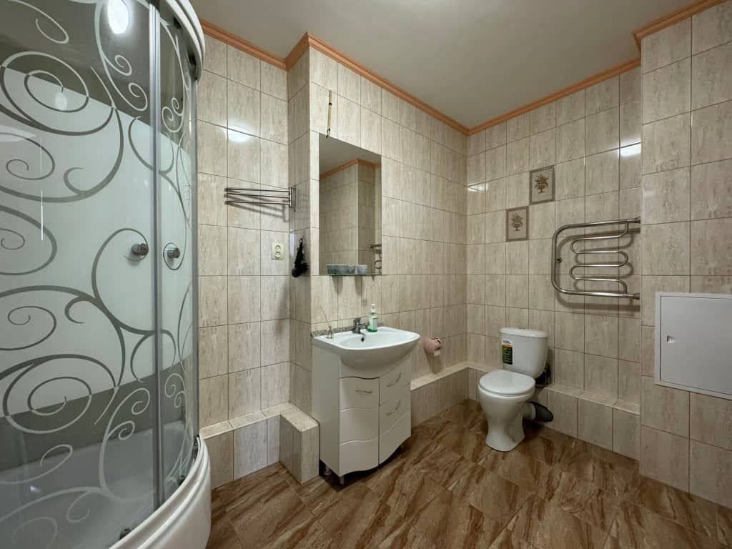 Квартира недалеко от центра: фото 6