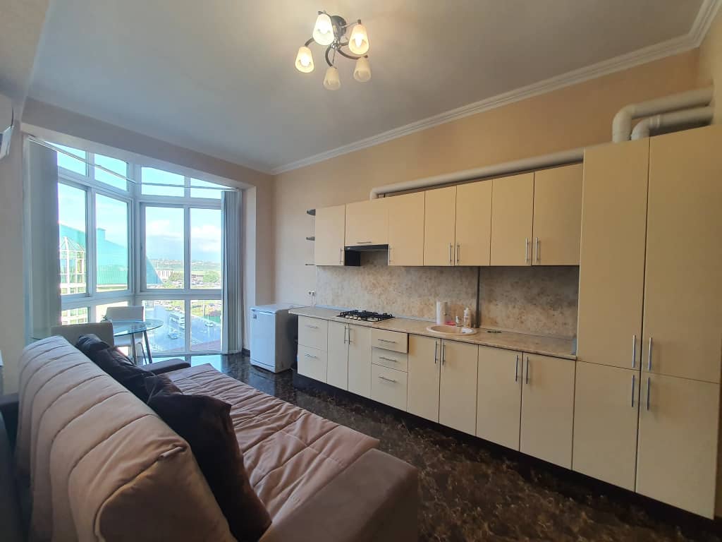 Апартаменты Уютная 1к Квартира на Мира от HomeHotelSochi: фото 4