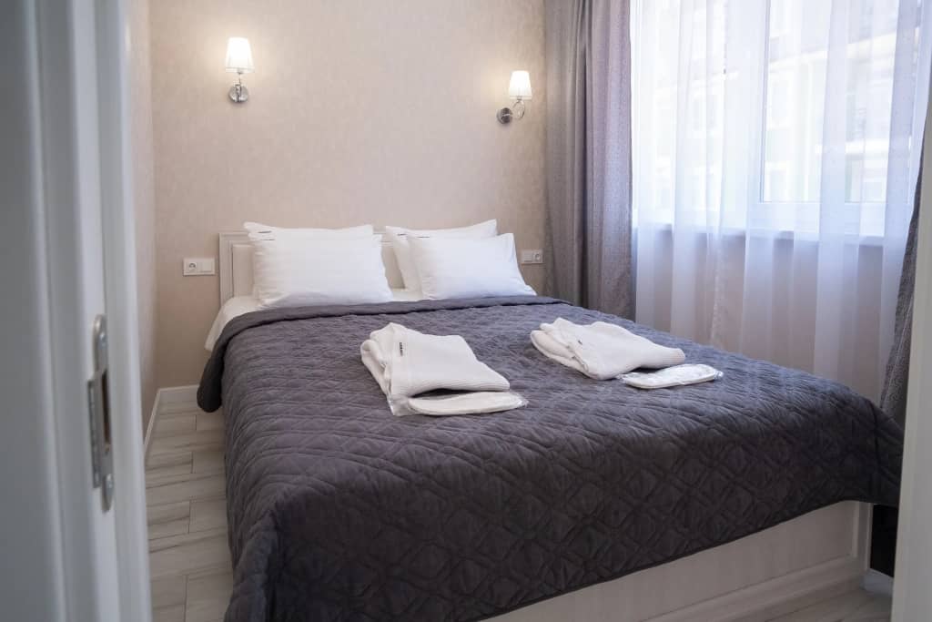 Апартаменты RED APARTMENTS Арт Лайт Сити апартамент Тициан: фото 6