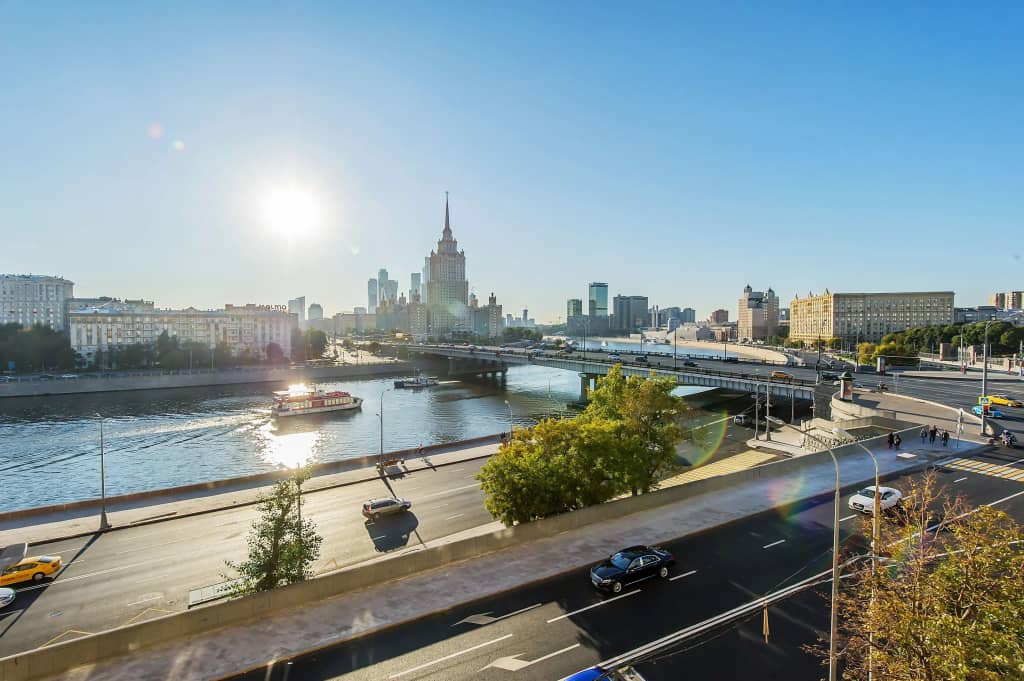 Апартаменты GM на Москва-реке с Видом на Набережную и Сталинскую высотку: фото 5
