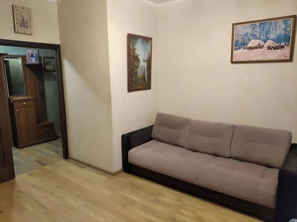 Квартира Просторная Cталинка Рядом 7 больницей: фото 4