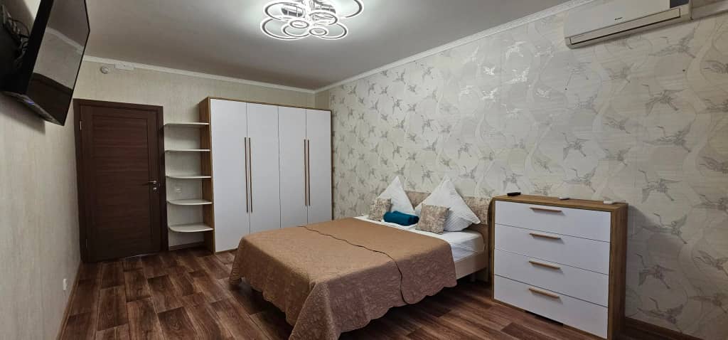 Квартира Трехкомнатные на Емлютина: фото 4