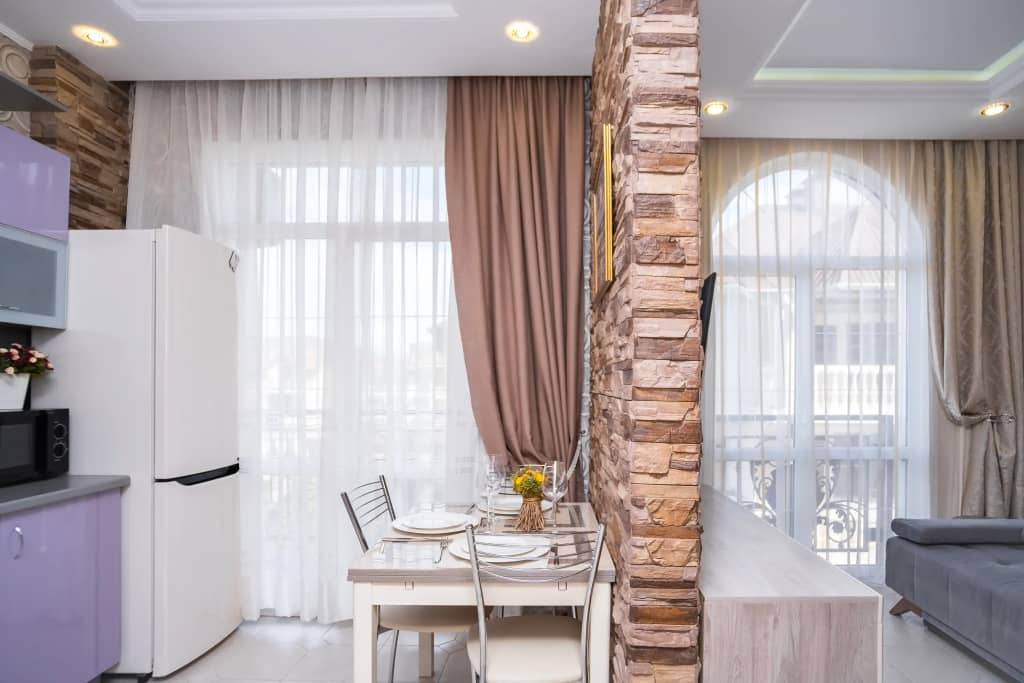 Апартаменты Red Apartments Арт Лайт Сити Апартамент Роллан: фото 4