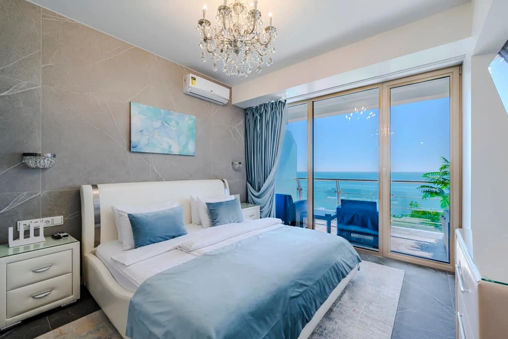 Апартаменты Serenity Premium на первой линии: главное фото 1