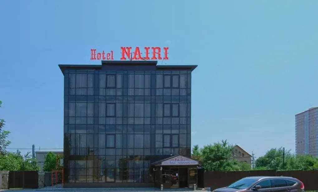 Отель Наири фото