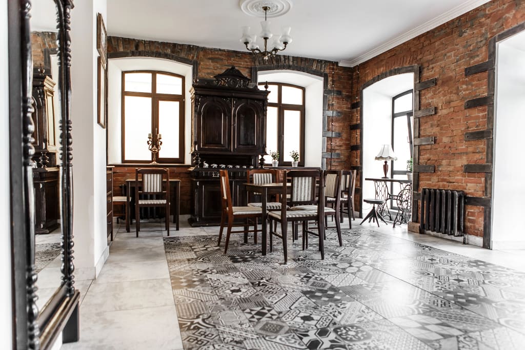 Отель Brick Walls фото