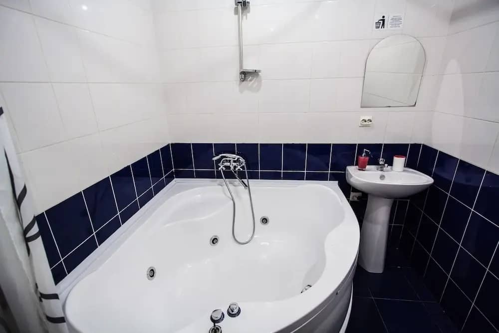 Hotel SH Jacuzzi Na Marata 30: фото 4