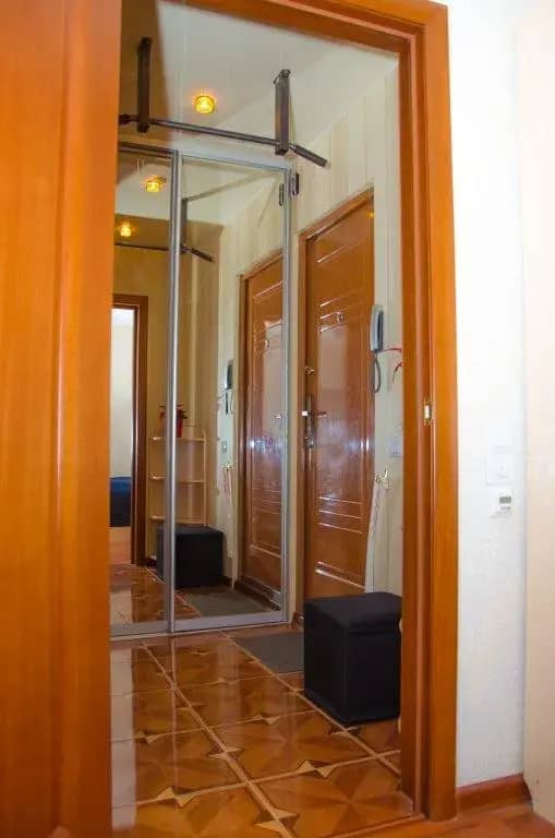 Uyutnaya Kvartira V Tsentre Akademgorodka Apartments: фото 4