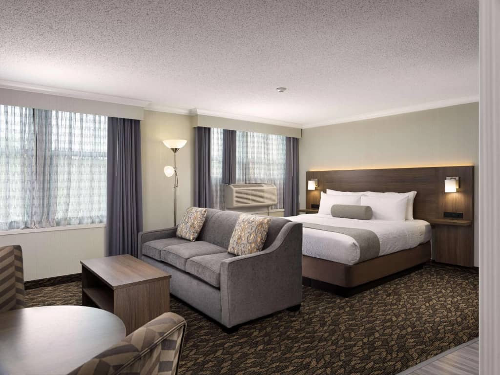 Best Western Plus Carlton Plaza Hotel: фото 5