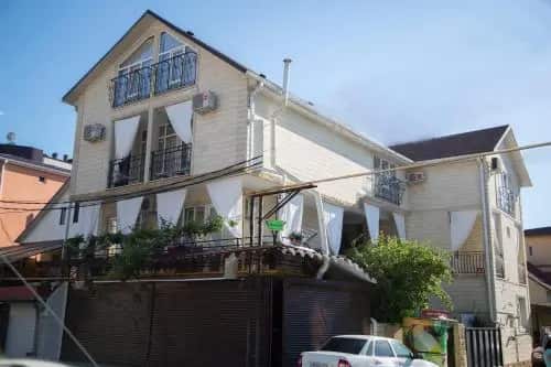 Lazurniy Guest House: главное фото 1