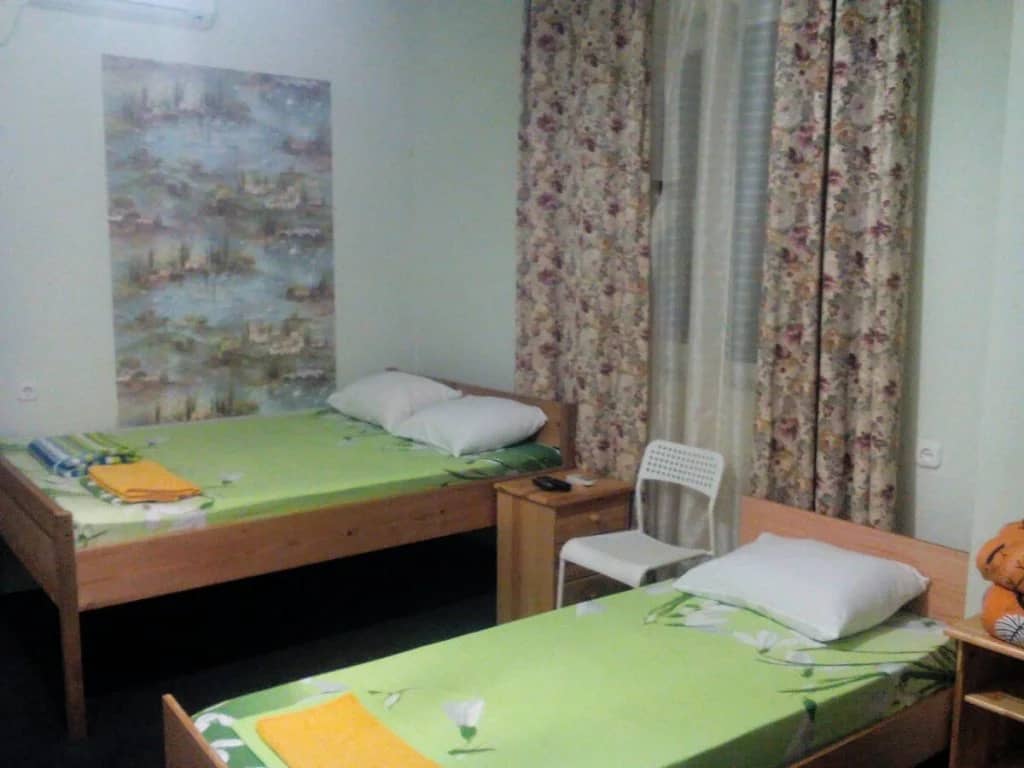 Oazis Na Molodezhnoy Guest House: фото 4