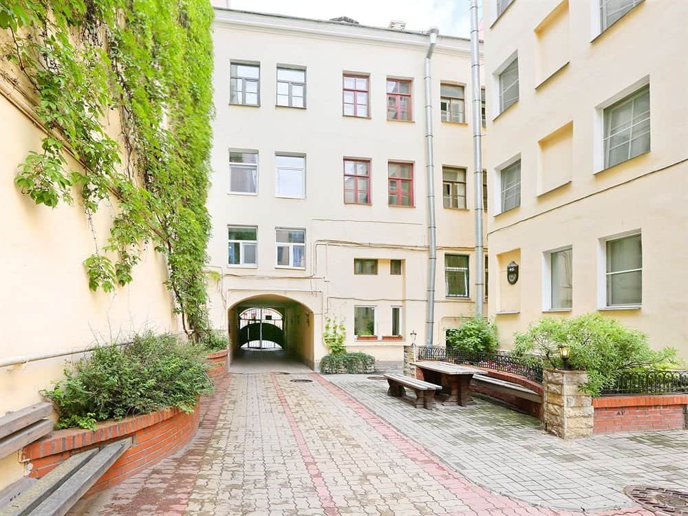 Austrian Yard II: фото 2
