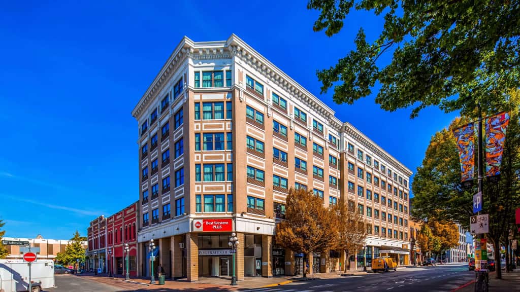 Best Western Plus Carlton Plaza Hotel: главное фото 1