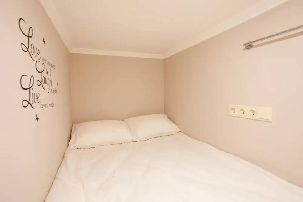 Capsule Hotel InterQUBE Chistye Prudy: фото 6