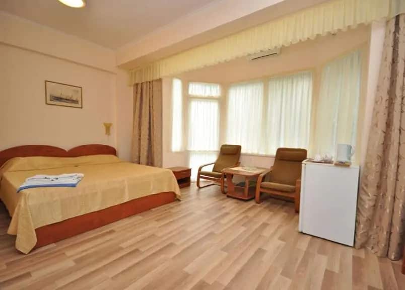 Hotel Lazurny: главное фото 1
