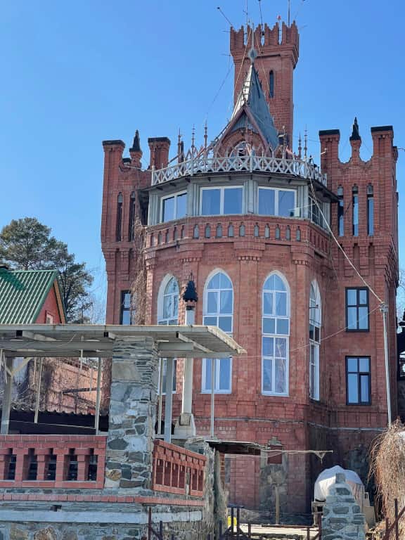 Гостевой Дом Замок на озере Увильды: главное фото 1