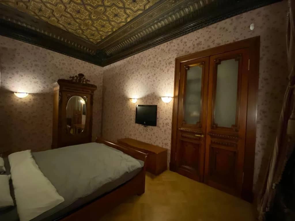 Апартаменты Историческая Квартира с Камином: фото 7
