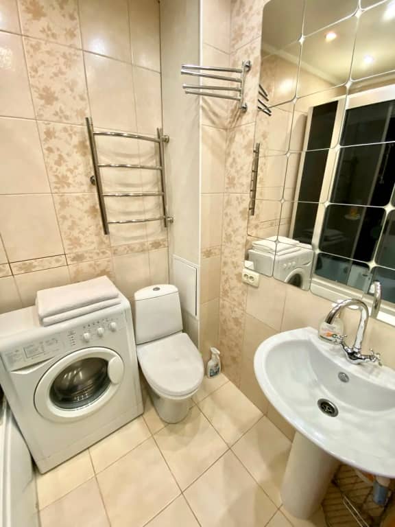 Апартаменты RestApart54 рядом с Клиникой Мешалкина, ул. Героев Труда 33: фото 6