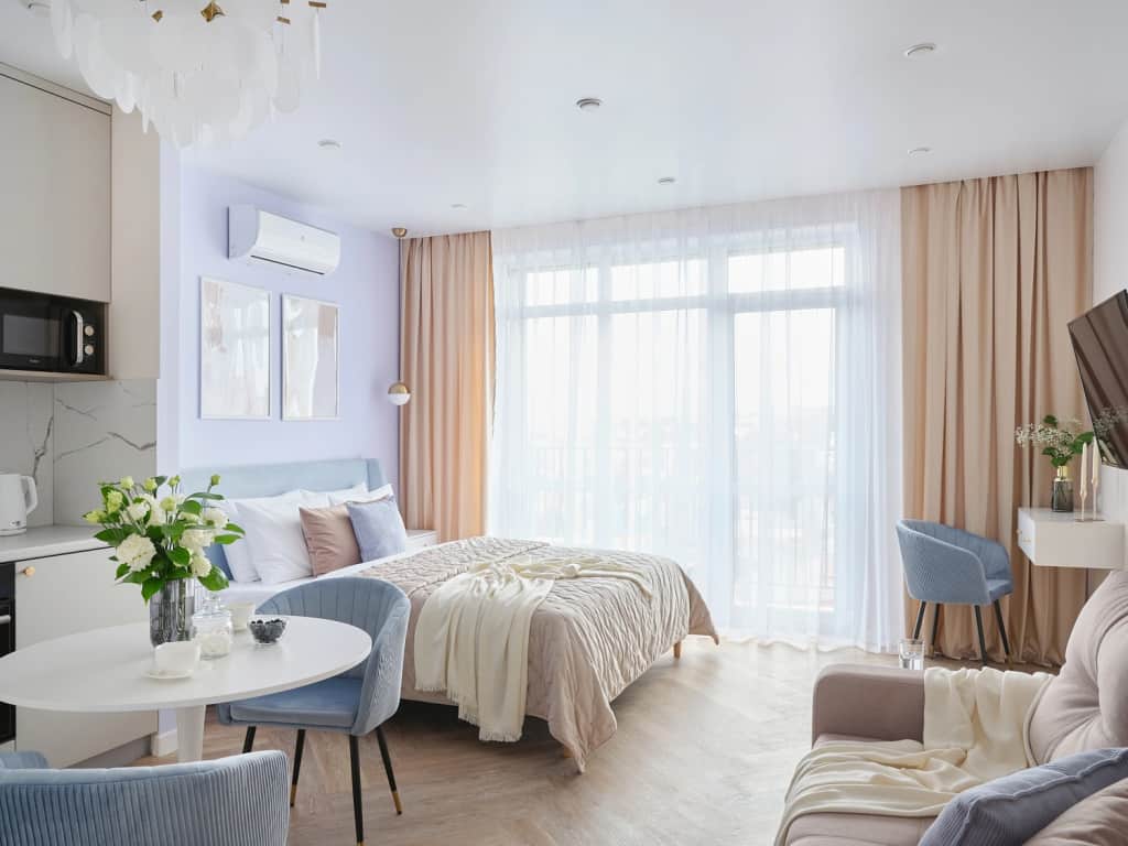 Апартаменты White Beach Studio Самостоятельное Заселение: фото 2