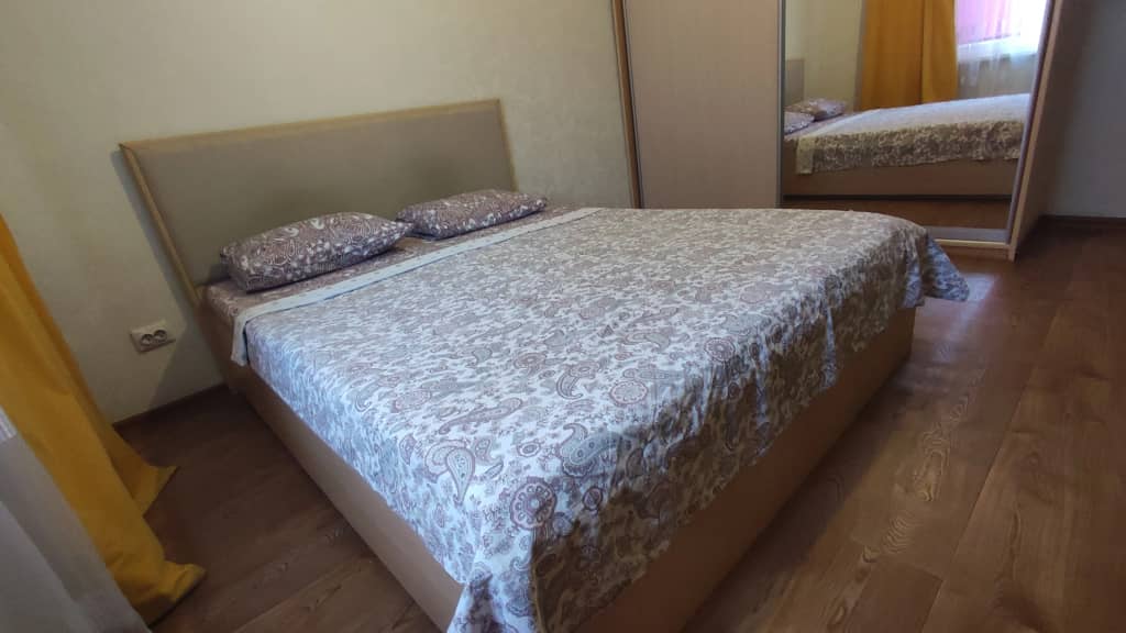 Квартира двухкомнатная с балконом в центре: фото 5
