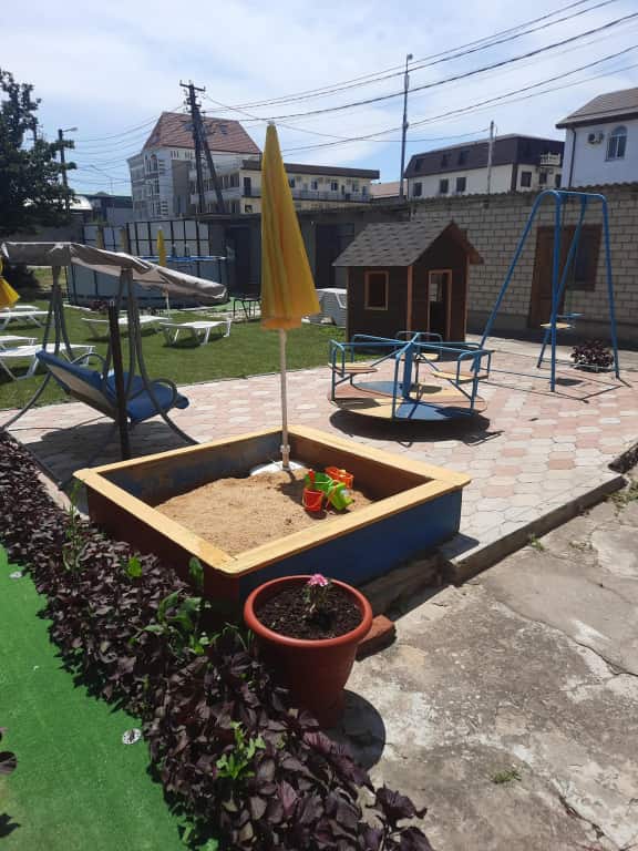 Sapfir Guest House: главное фото 1