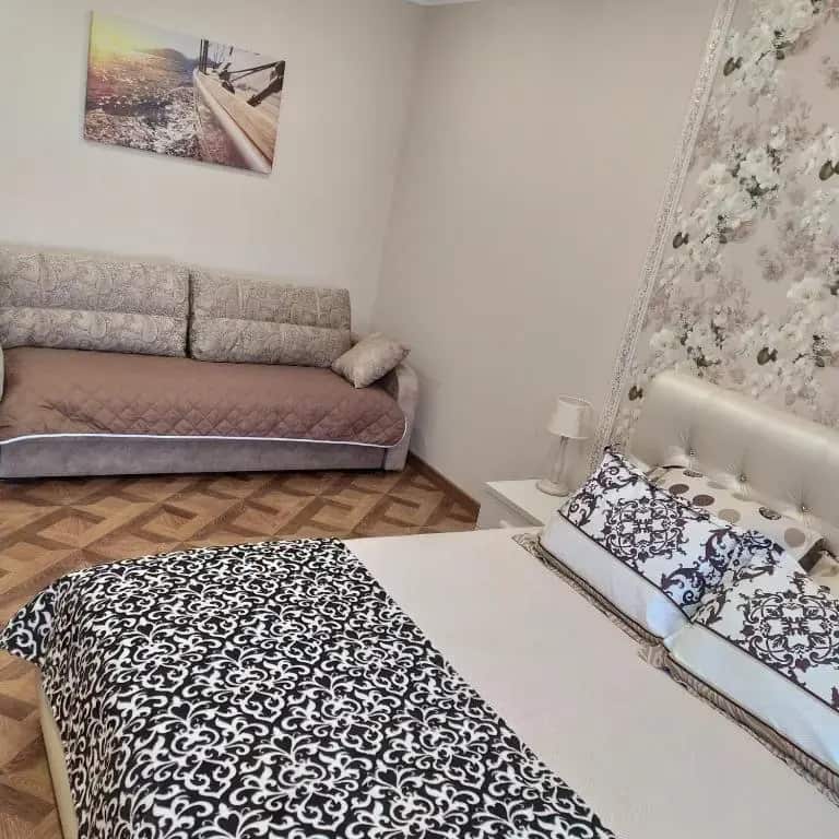 Апартаменты "Английская квартира в центре": главное фото 1